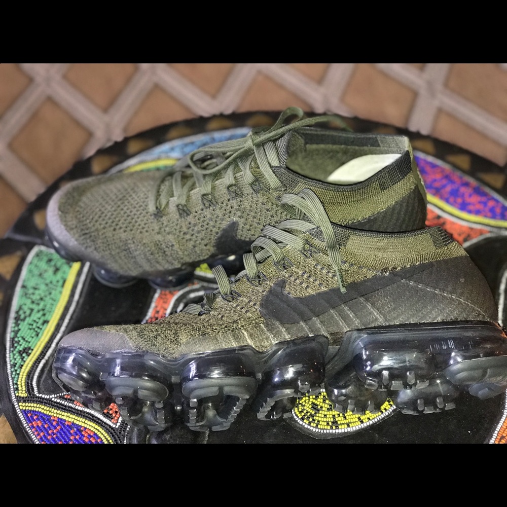 NIKE Vapormax  Khaki/Olive Green sz. 9 - Picture 5 of 7